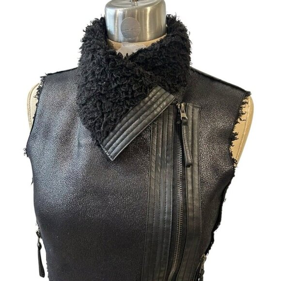 Forever 21 Faux Leather Shearling Fur Vest Jacket Black Small Rocker Sleeveless - Picture 6 of 12